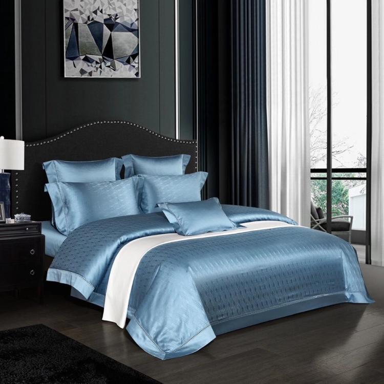 Draps Deluxe Four Piece Satin Bedding